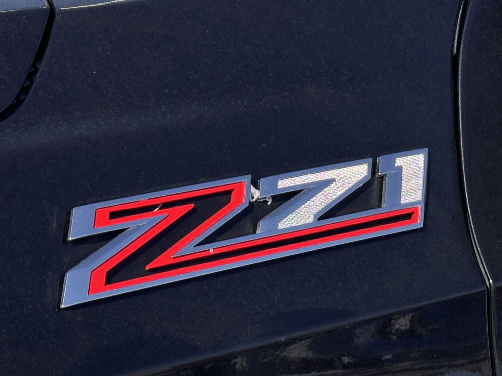 Used 2022 Chevrolet Tahoe Z71 w/ Luxury Package AWD/4WD image 10