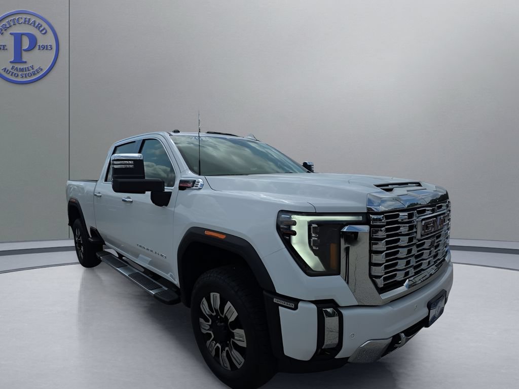 New 2026 GMC Sierra 3500 Denali w/ Denali Reserve Package AWD/4WD image 1