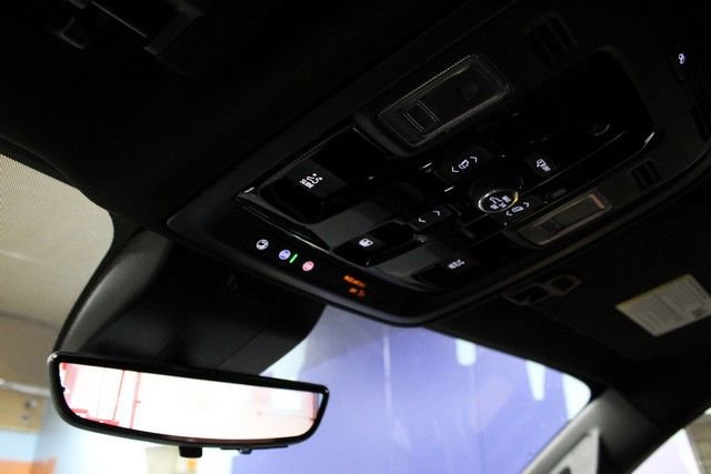 New 2026 GMC Yukon Denali w/ Denali Reserve Package AWD/4WD image 32