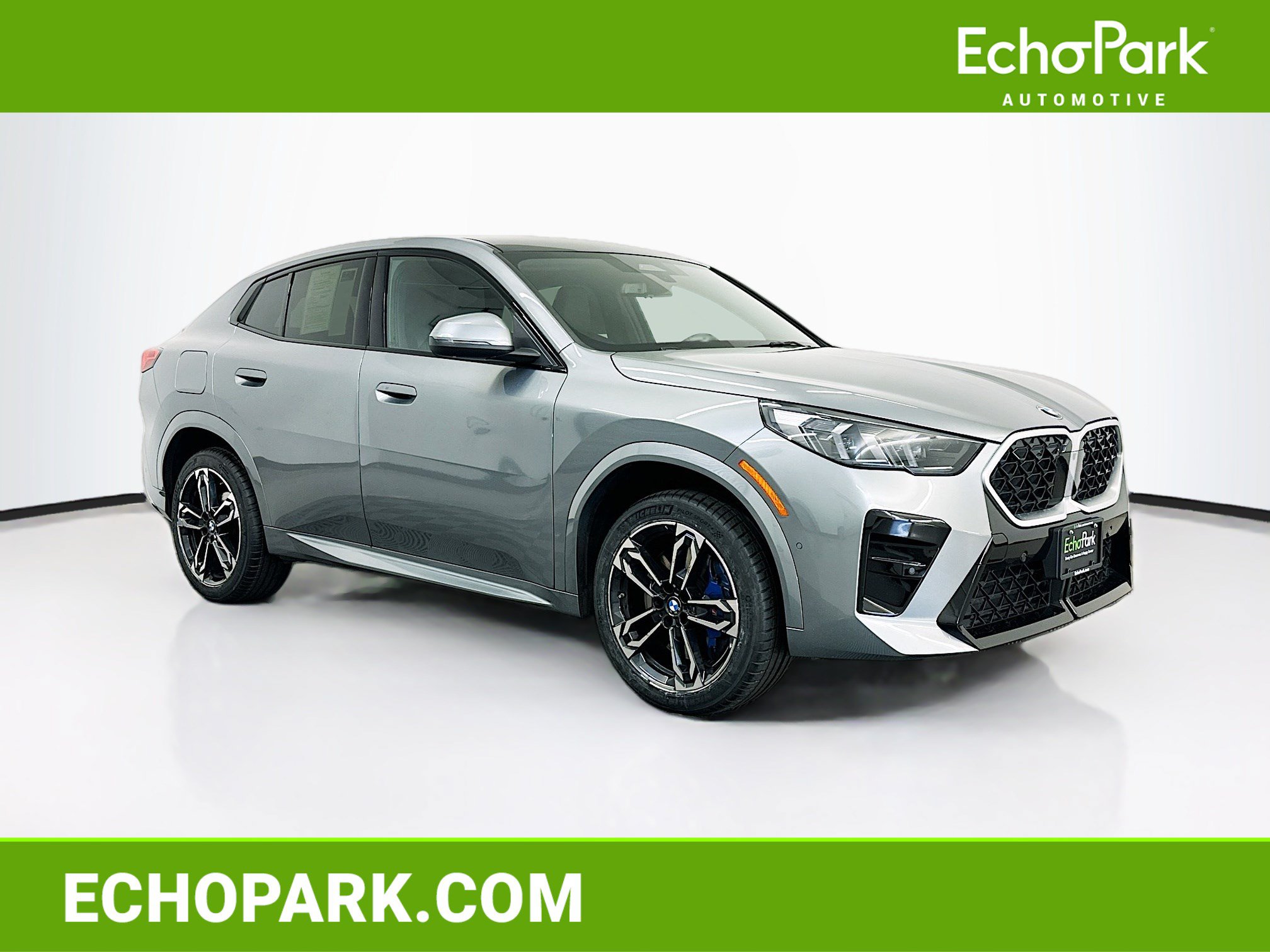 Used 2025 BMW X2 xDrive28i AWD/4WD image 1