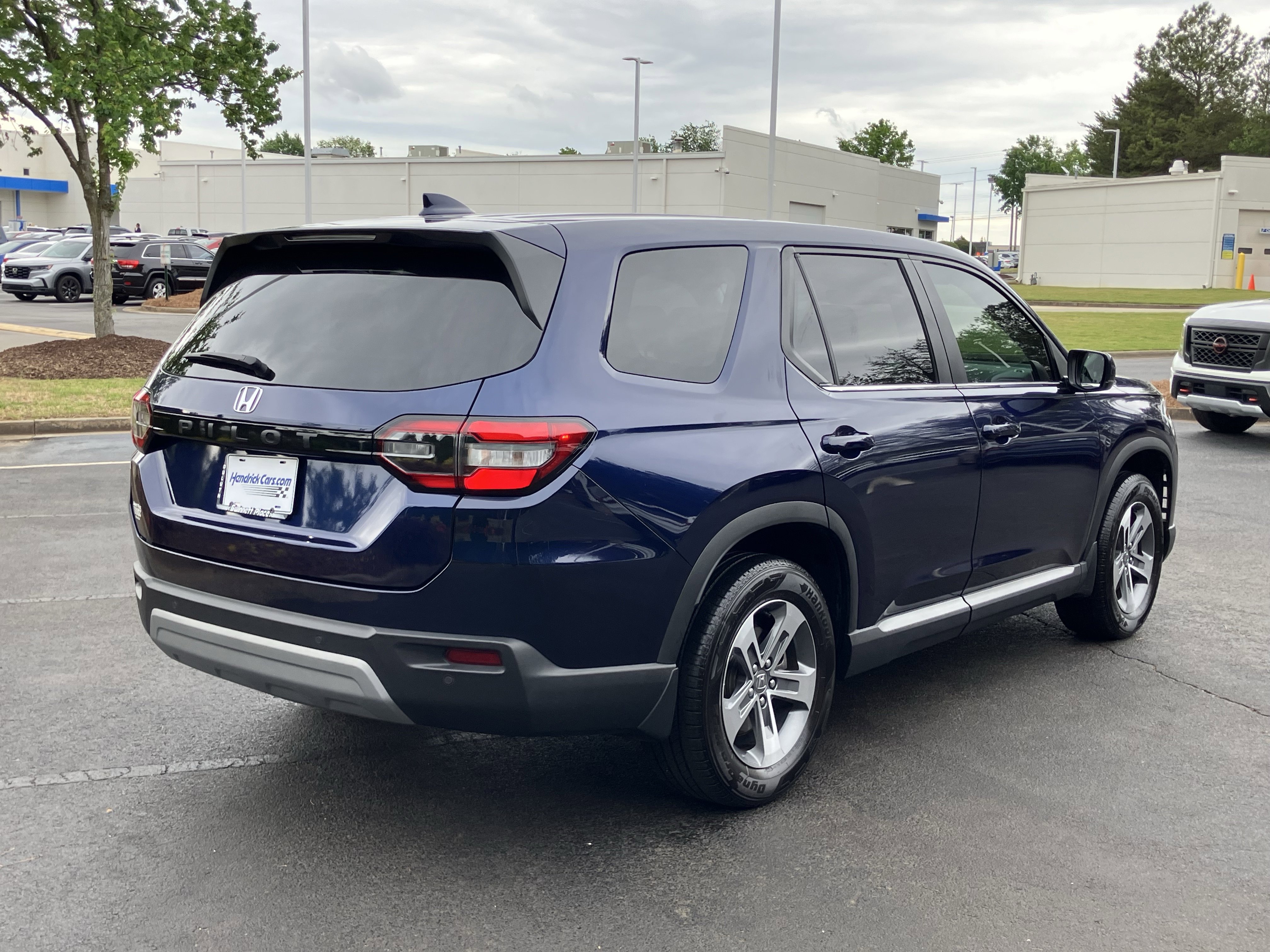 Certified 2025 Honda Pilot EX-L image 10