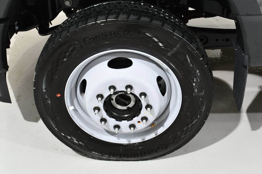 New 2025 Ford F550 4x4 SuperCab Super Duty image 28