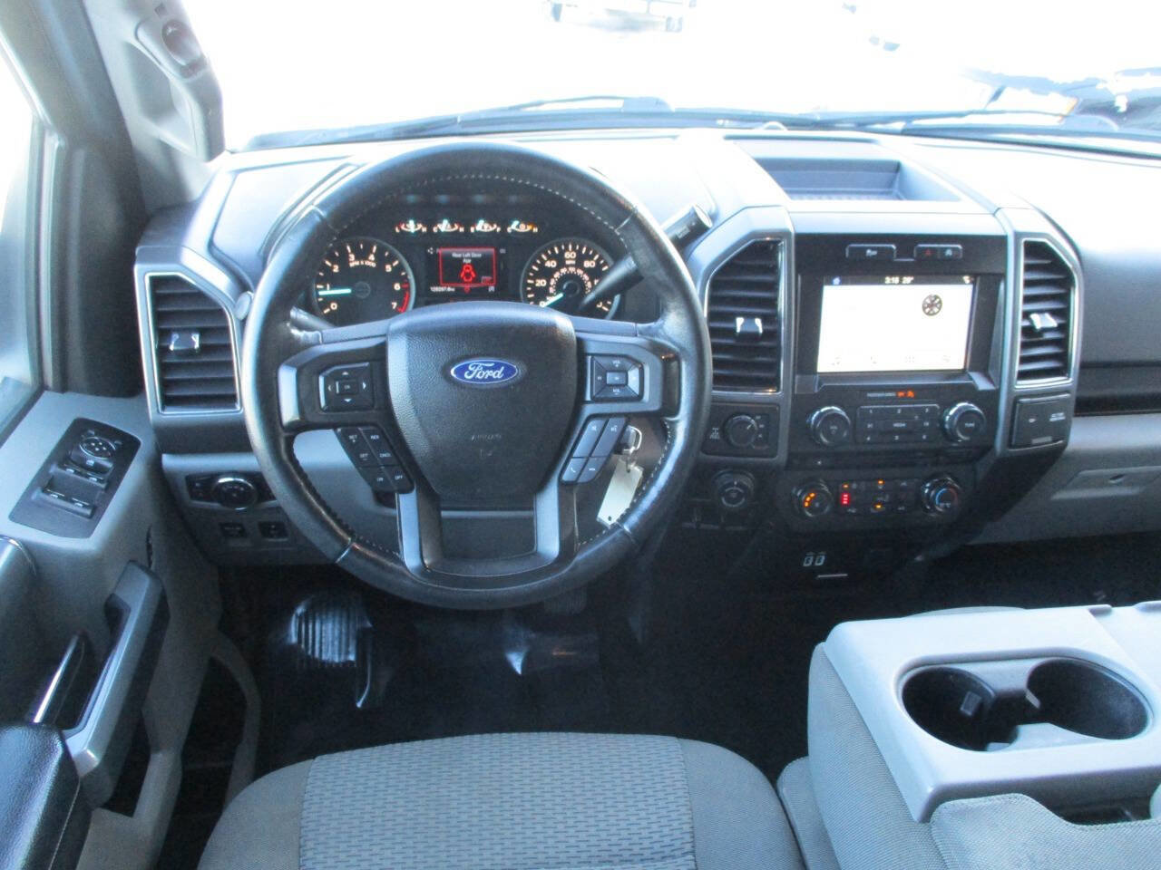 Used 2018 Ford F150 XLT w/ Equipment Group 302A Luxury image 19