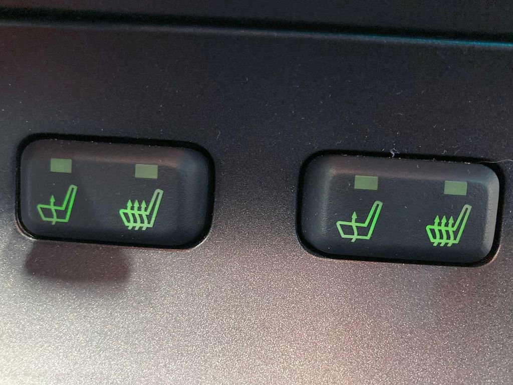 Used 2003 Ford Thunderbird image 76