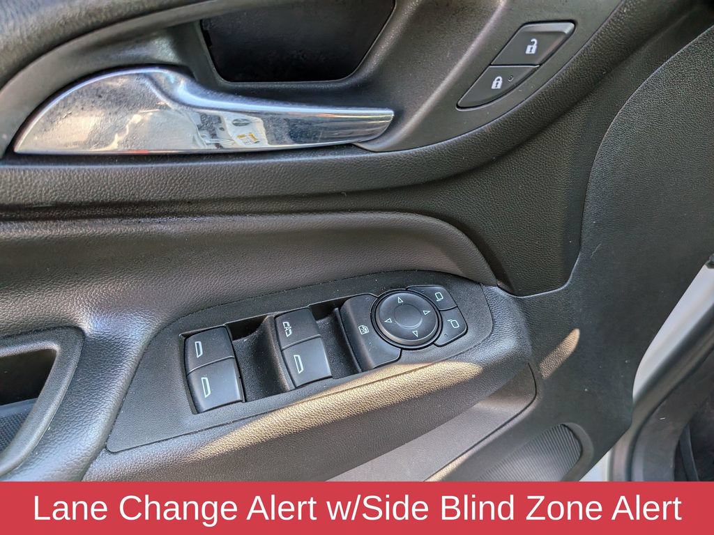 Used 2023 Chevrolet Equinox LT w/ LPO, Floor Liner Package AWD/4WD image 15