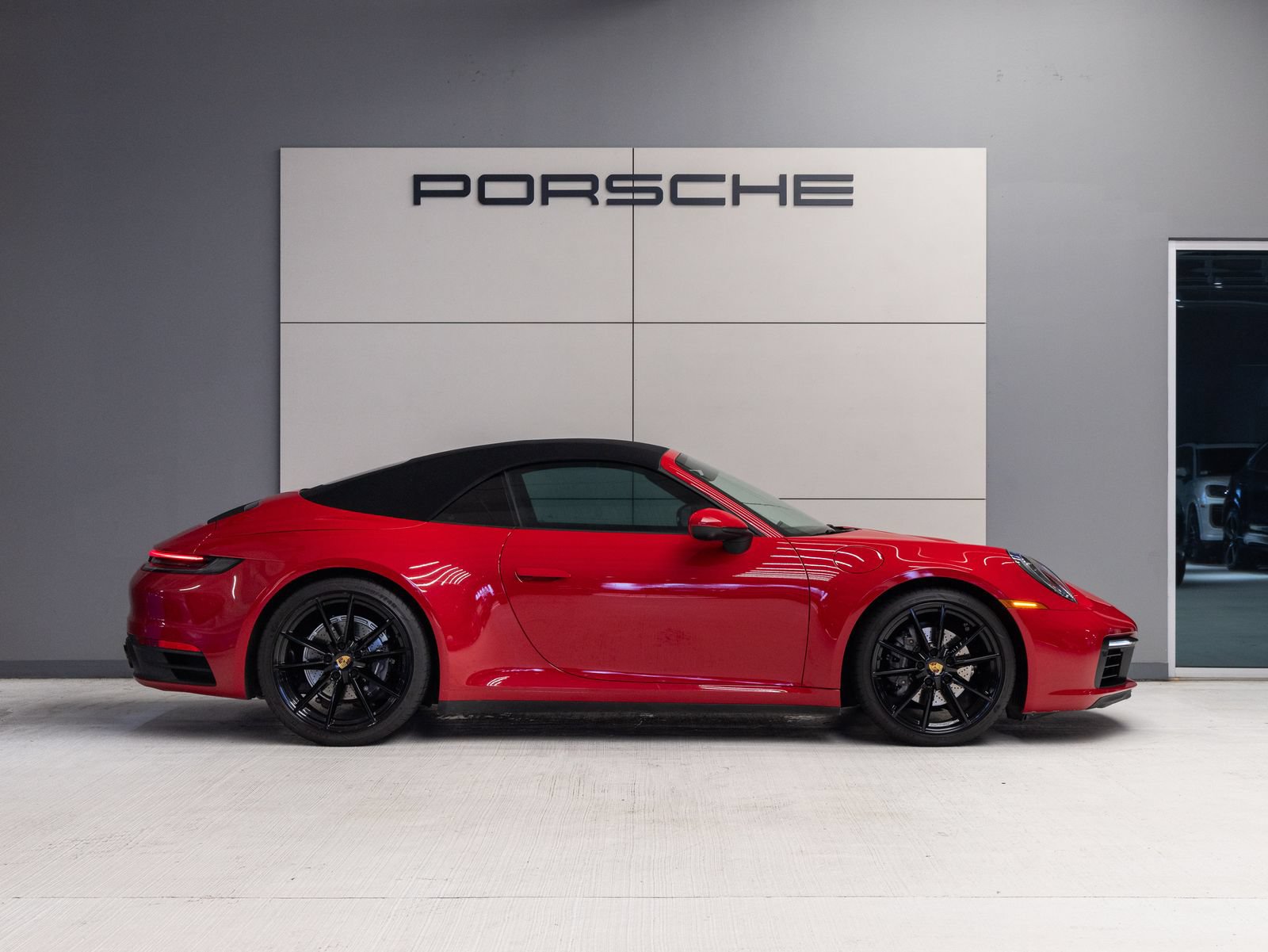 Certified 2022 Porsche 911 Carrera RWD image 8