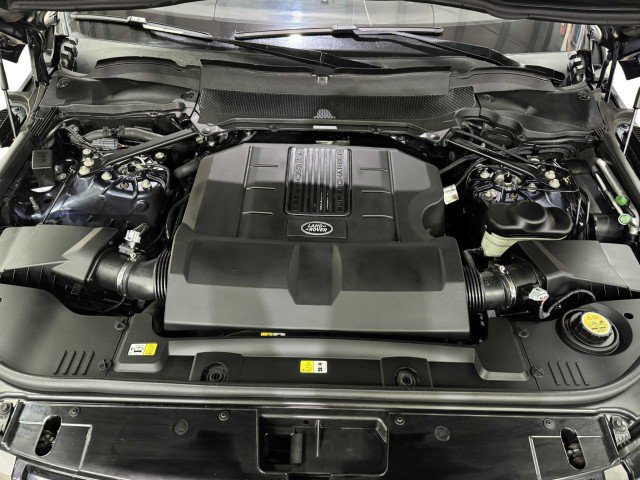 Used 2017 Land Rover Range Rover Autobiography image 82