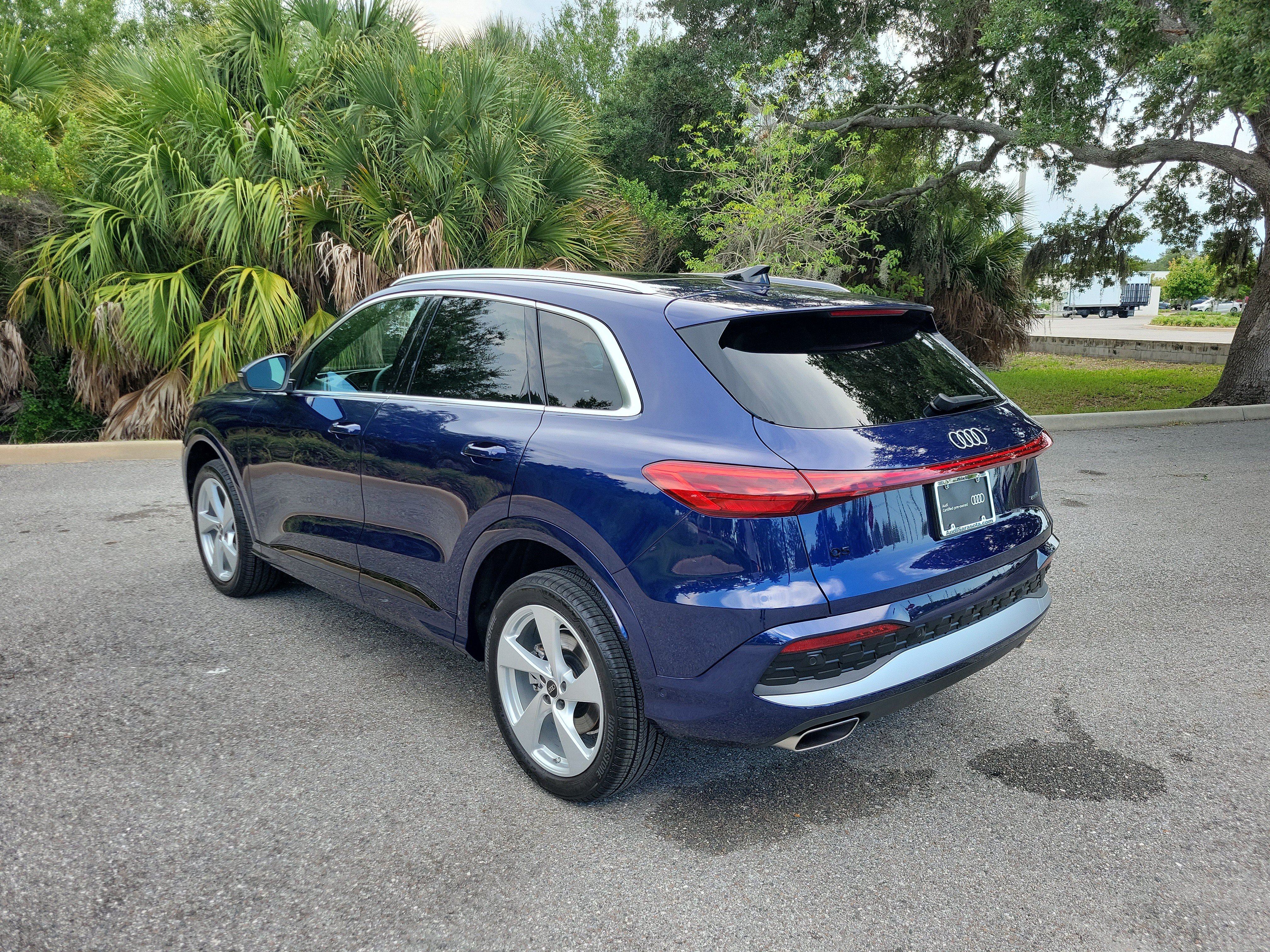 Used 2025 Audi Q5 Premium Plus w/ Premium Plus AWD/4WD image 7