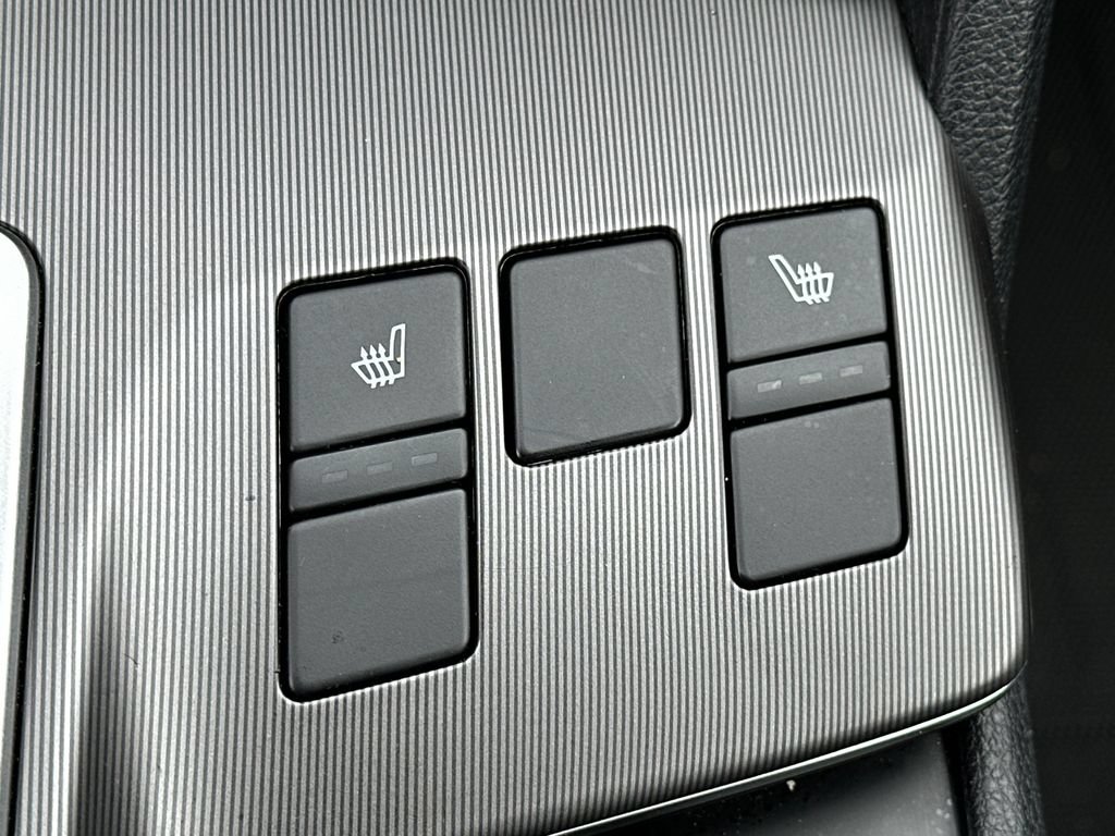 Certified 2026 Kia Sportage SX FWD image 32
