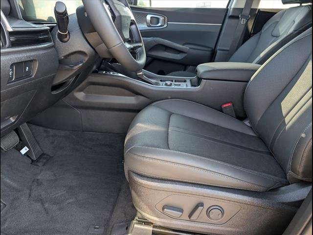 New 2026 Kia Sorento S image 7