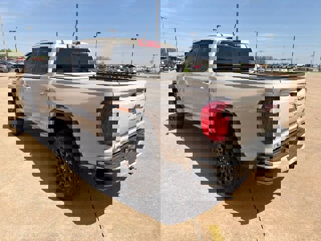 New 2026 GMC Canyon Elevation w/ Convenience Package RWD image 12