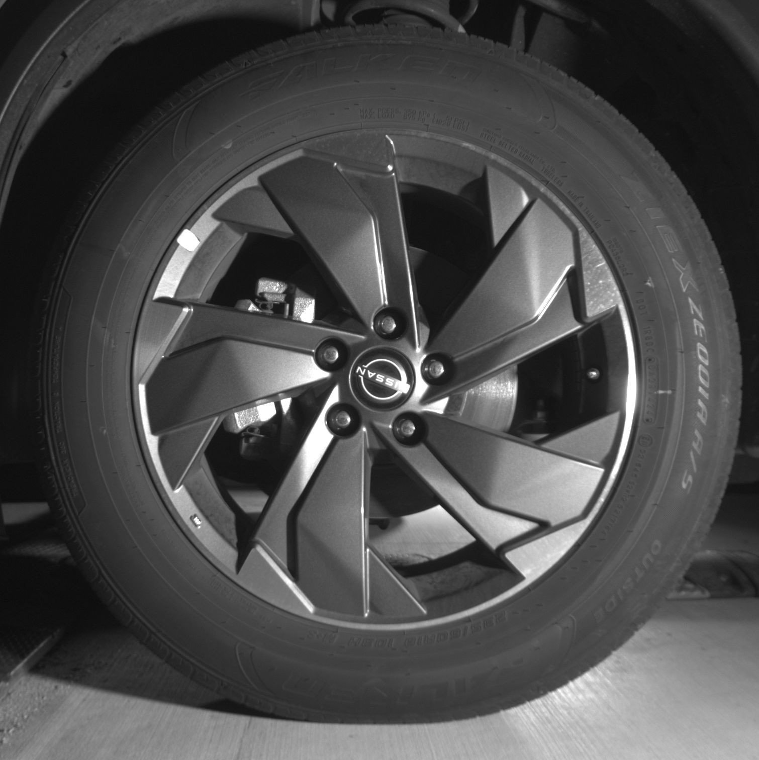 Used 2025 Nissan Rogue SV image 12