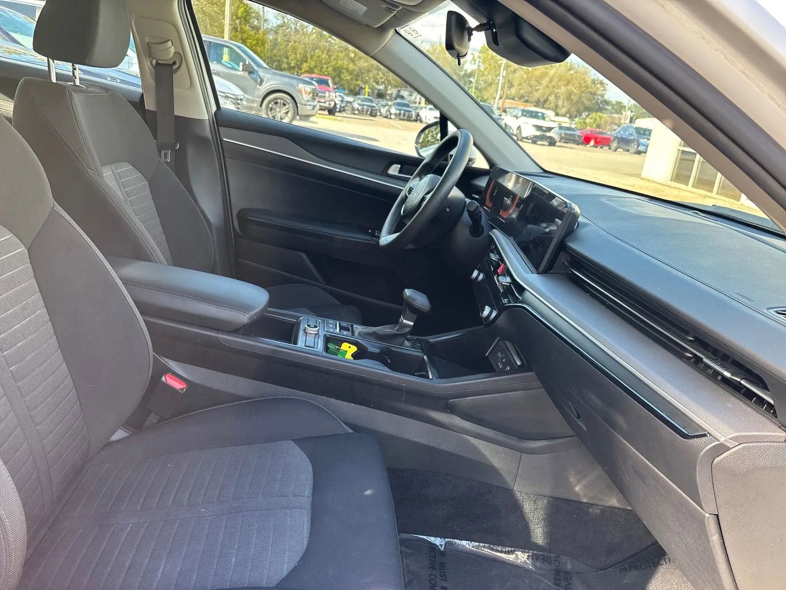 Used 2025 Kia K5 LXS FWD image 13