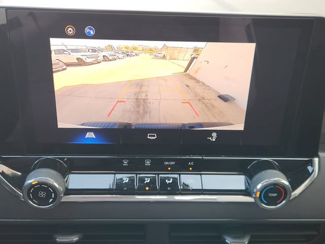 Used 2025 Chevrolet Colorado W/T w/ WT Convenience Package II RWD image 6