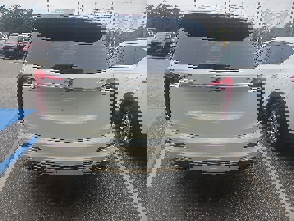 Used 2021 Cadillac XT6 Premium Luxury image 5