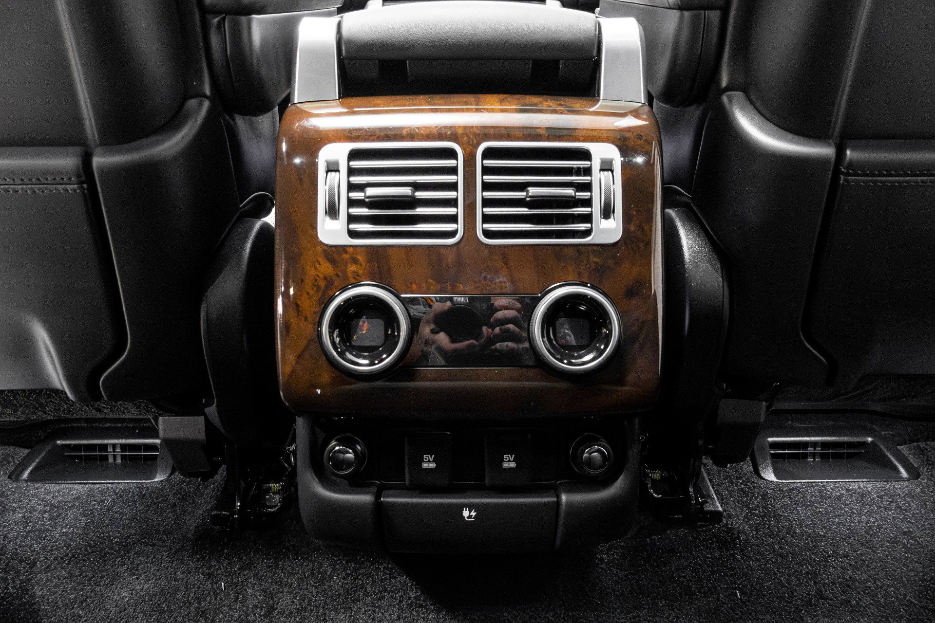 Used 2021 Land Rover Range Rover Westminster Edition image 28