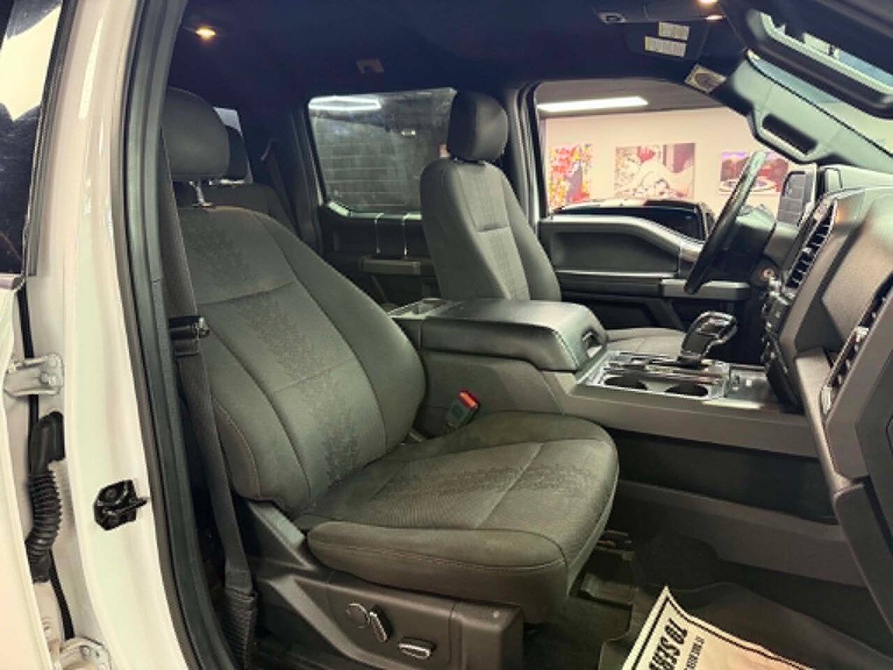 Used 2018 Ford F150 XLT w/ Equipment Group 302A Luxury AWD/4WD image 10
