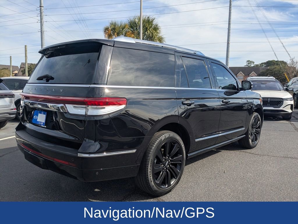 Used 2024 Lincoln Navigator Reserve image 4
