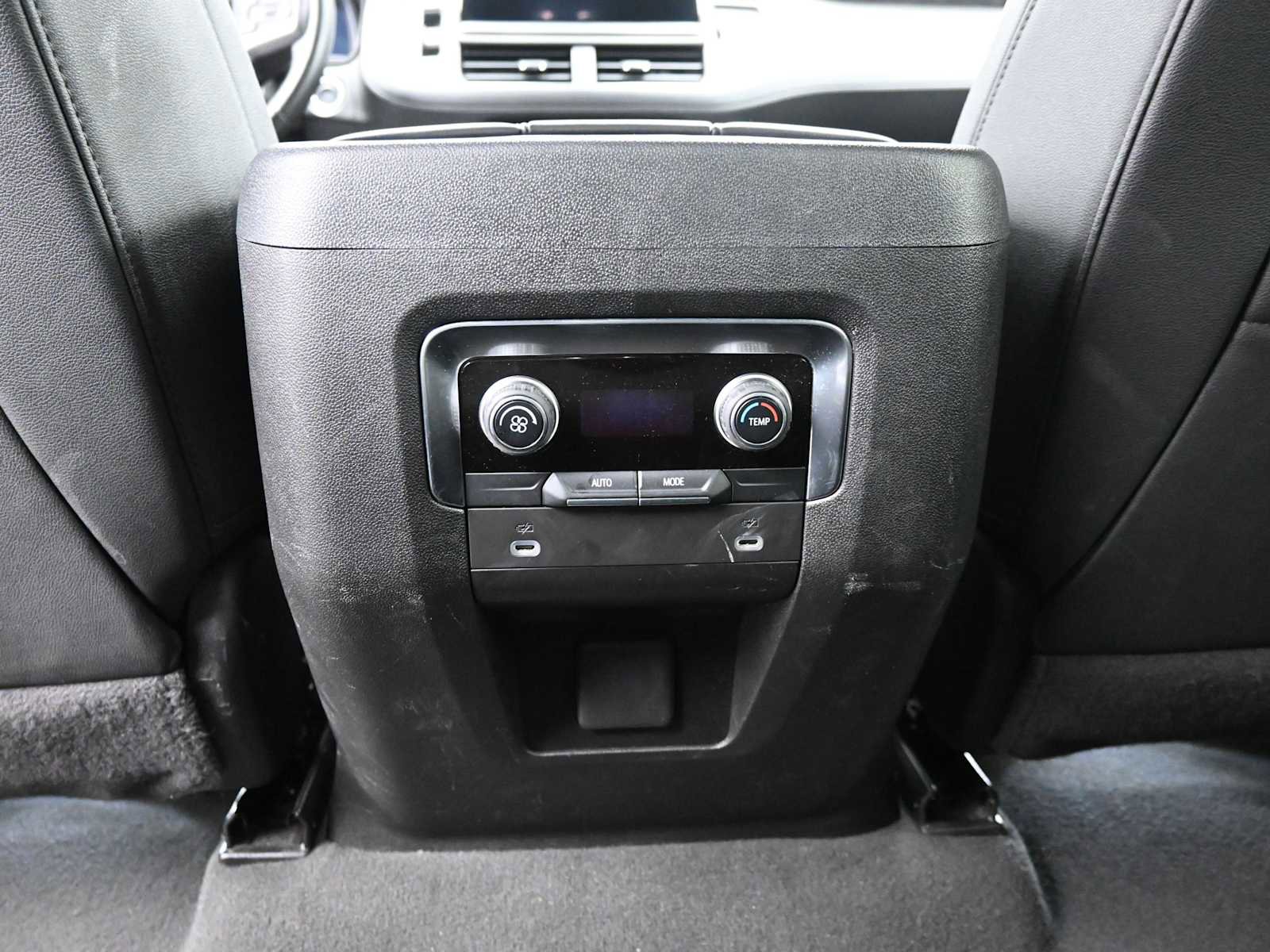 Used 2024 Chevrolet Tahoe LT AWD/4WD image 26