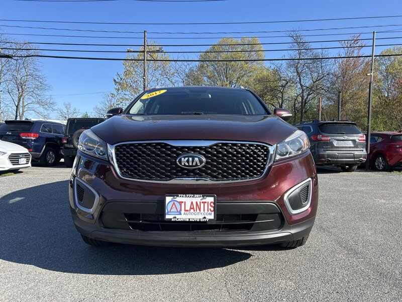 Used 2017 Kia Sorento AWD image 2