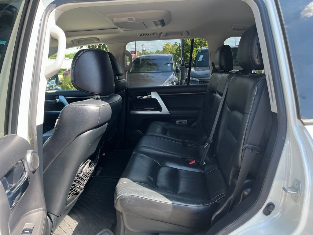 Used 2015 Toyota Land Cruiser AWD/4WD image 25
