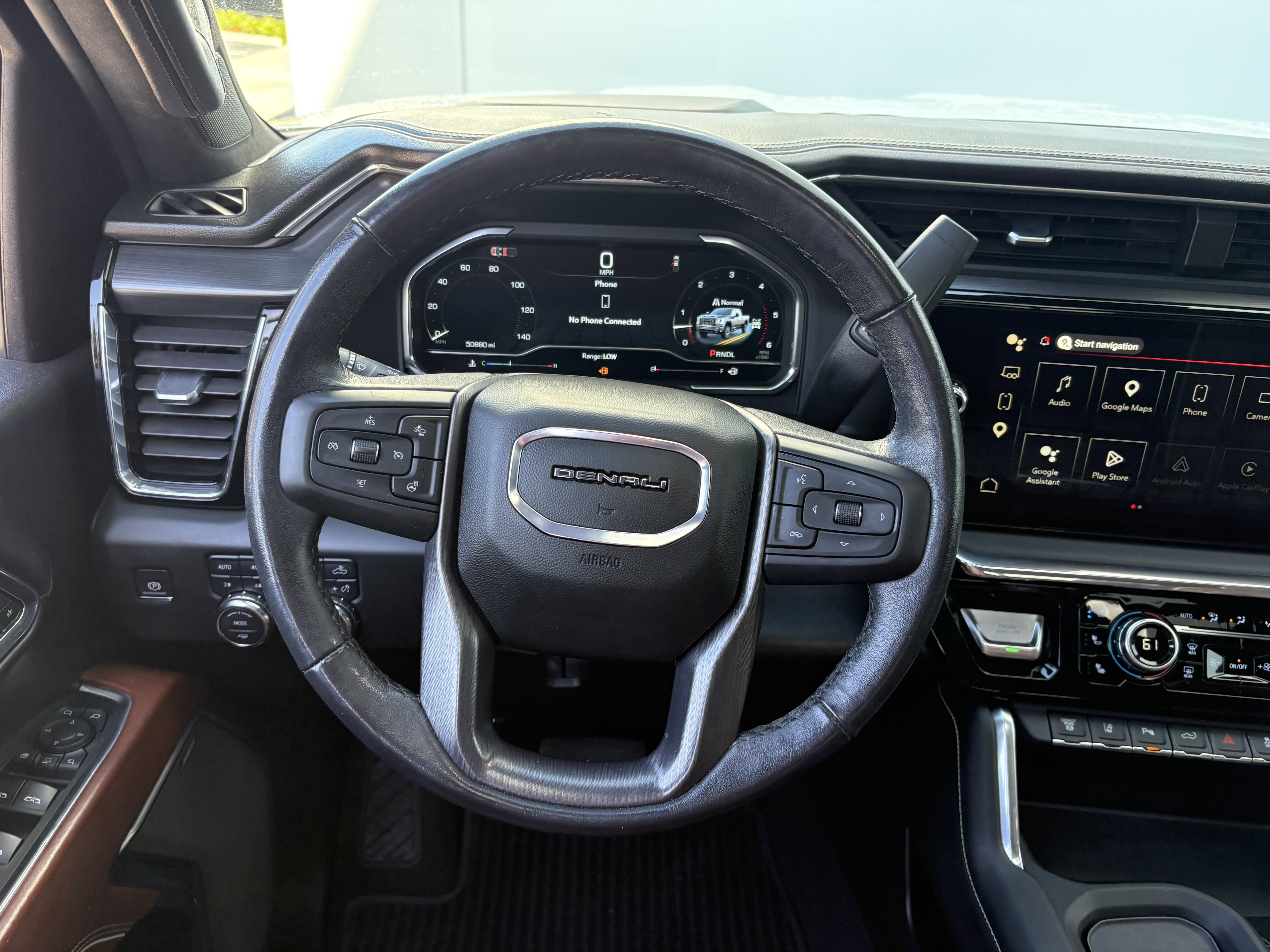 Used 2024 GMC Sierra 2500 Denali Ultimate w/ Max Trailering Package image 15