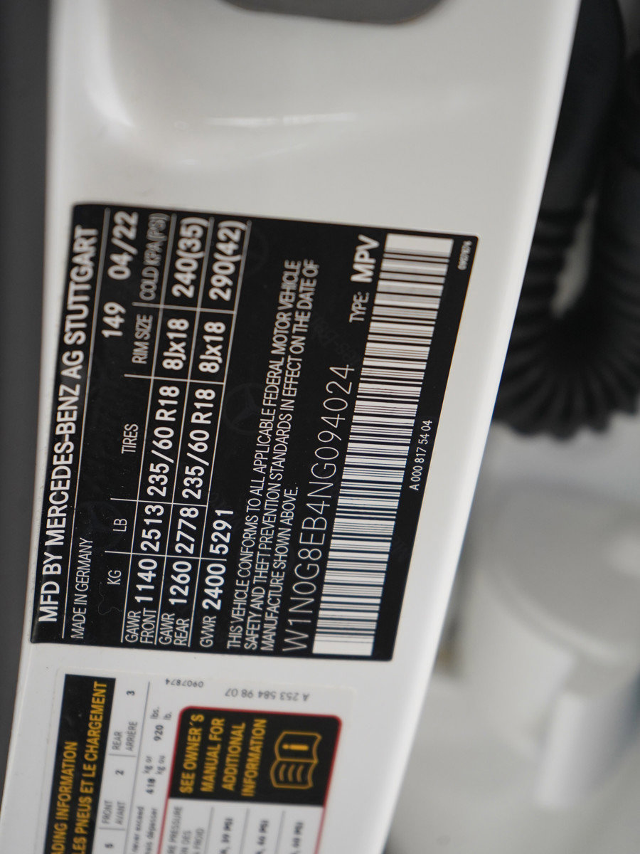 Used 2022 Mercedes-Benz GLC 300 4MATIC image 32