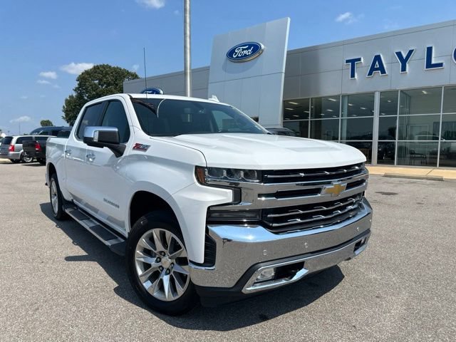 Used 2019 Chevrolet Silverado 1500 LTZ w/ LTZ Plus Package AWD/4WD image 4