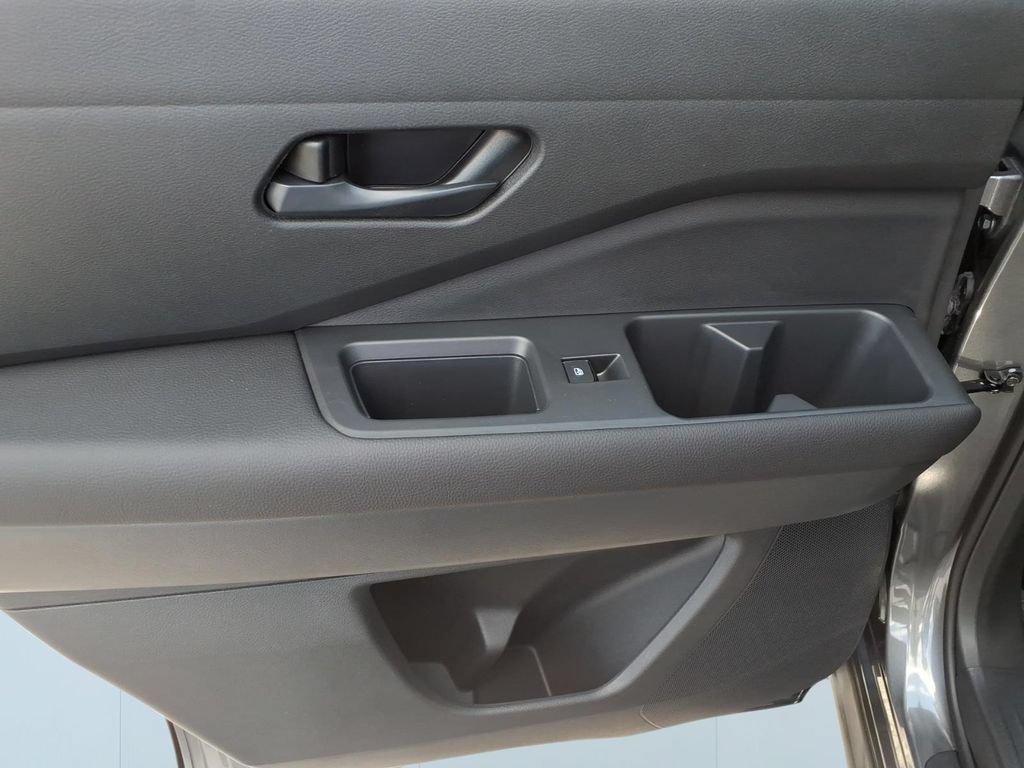 New 2026 Nissan Pathfinder SV w/ Cargo Package FWD image 10