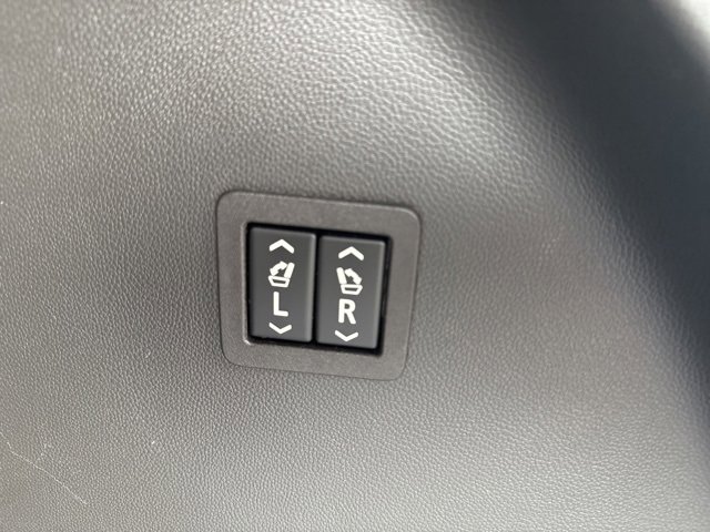 Used 2019 Buick Enclave Premium w/ Experience Buick Package image 15