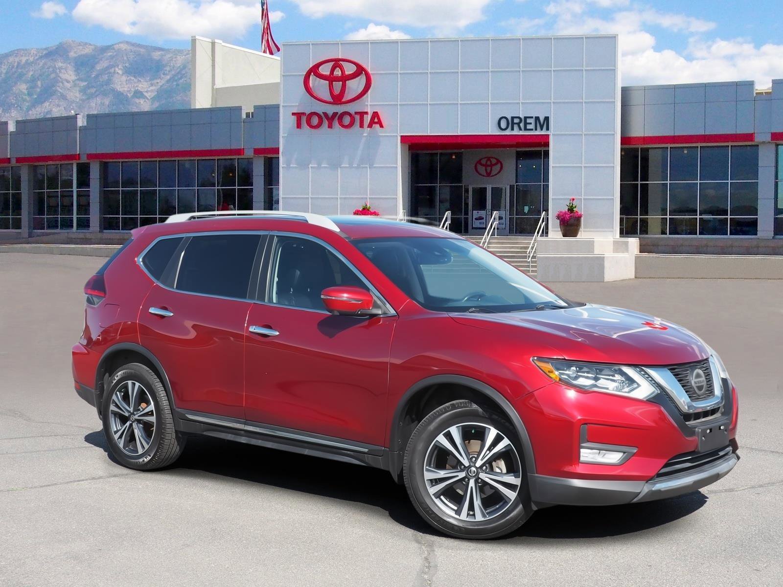 Used 2018 Nissan Rogue SL w/ Premium Package