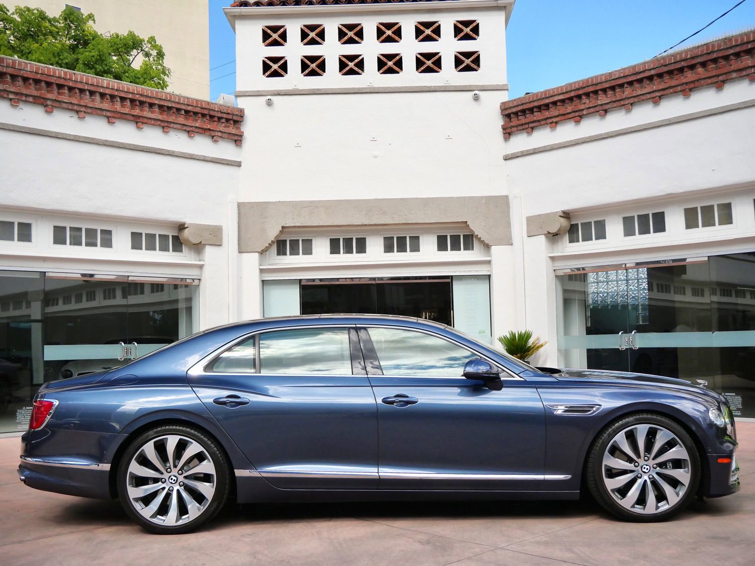 Used 2021 Bentley Flying Spur W12 AWD/4WD image 5