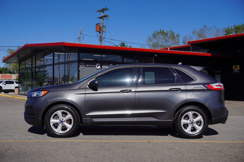 Used 2020 Ford Edge SE image 4