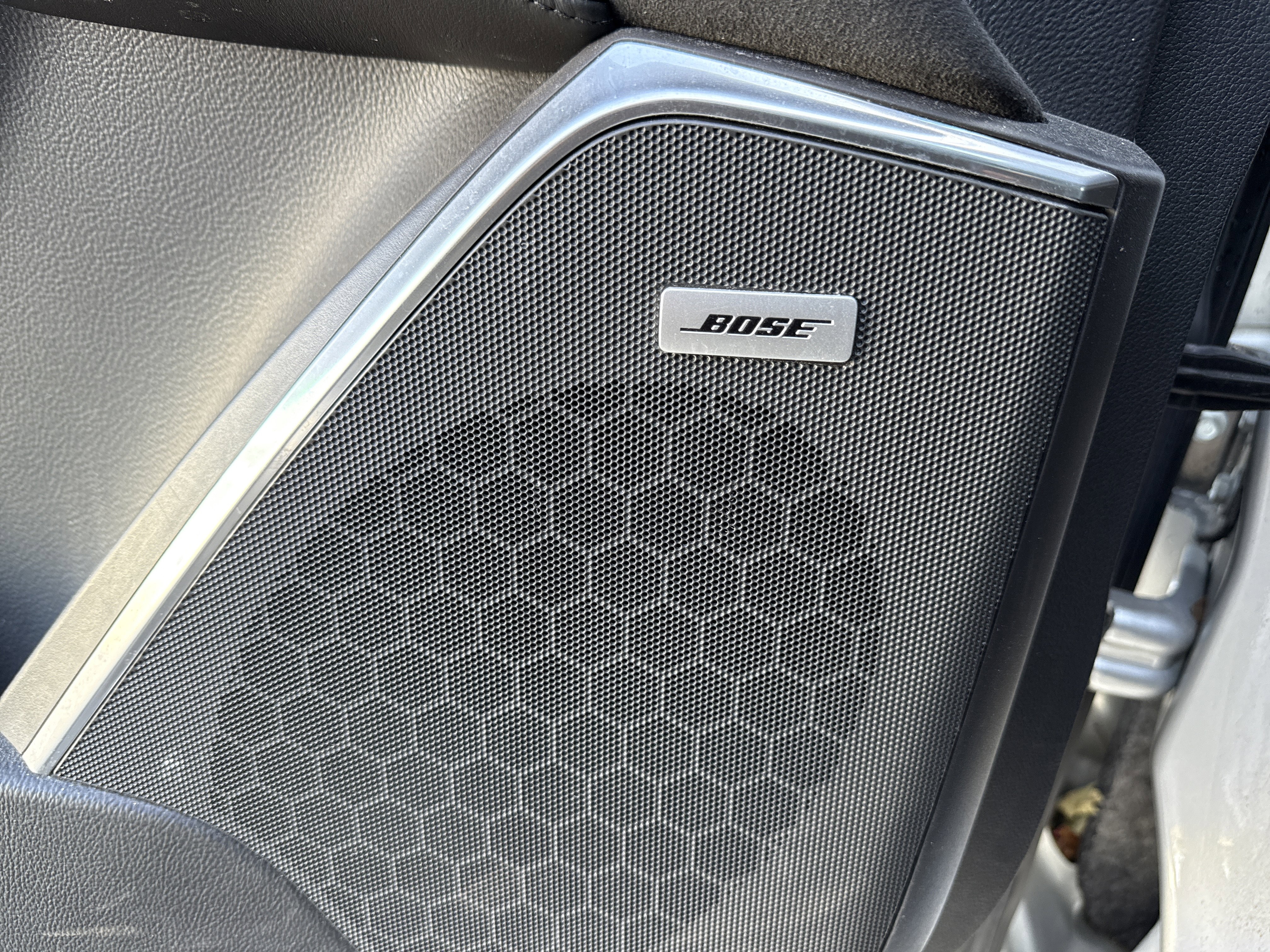 Used 2019 Cadillac Escalade ESV Platinum image 17