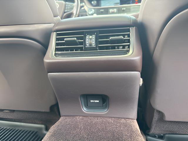 Used 2018 Lexus LS 500 w/ Interior Upgrade Package image 33