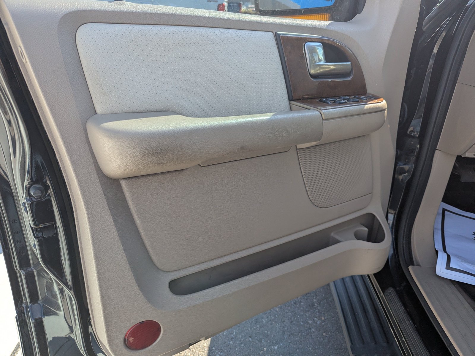 Used 2004 Ford Expedition Eddie Bauer AWD/4WD image 10