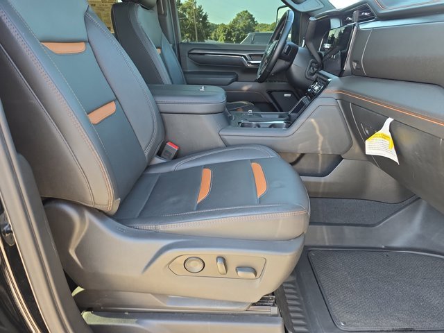 Used 2024 GMC Sierra 2500 AT4 image 10
