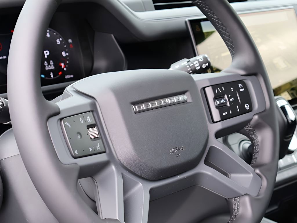 New 2026 Land Rover Defender 130 X-Dynamic SE AWD/4WD image 18