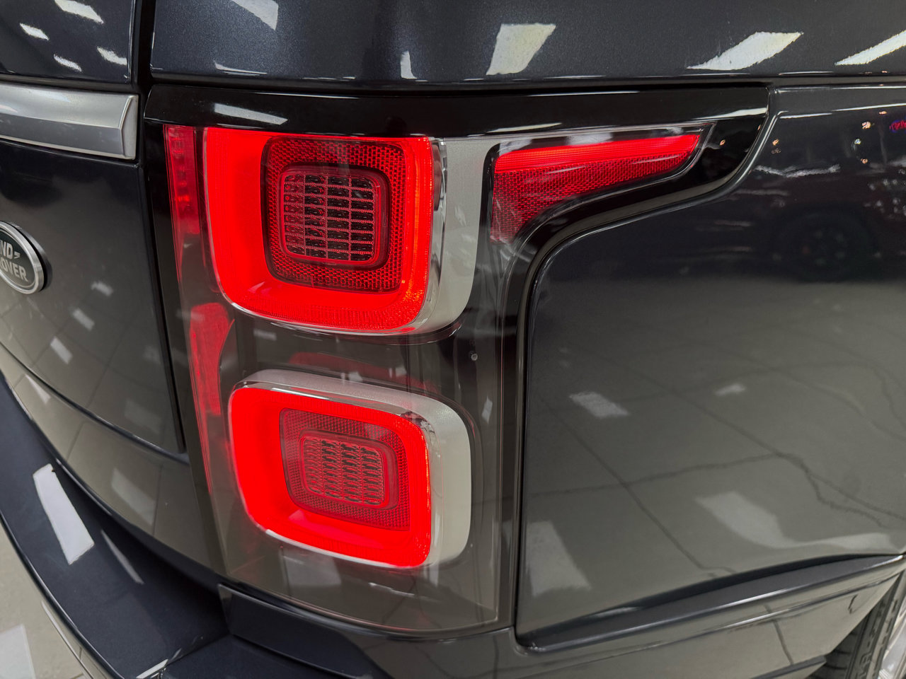 Used 2019 Land Rover Range Rover HSE image 29