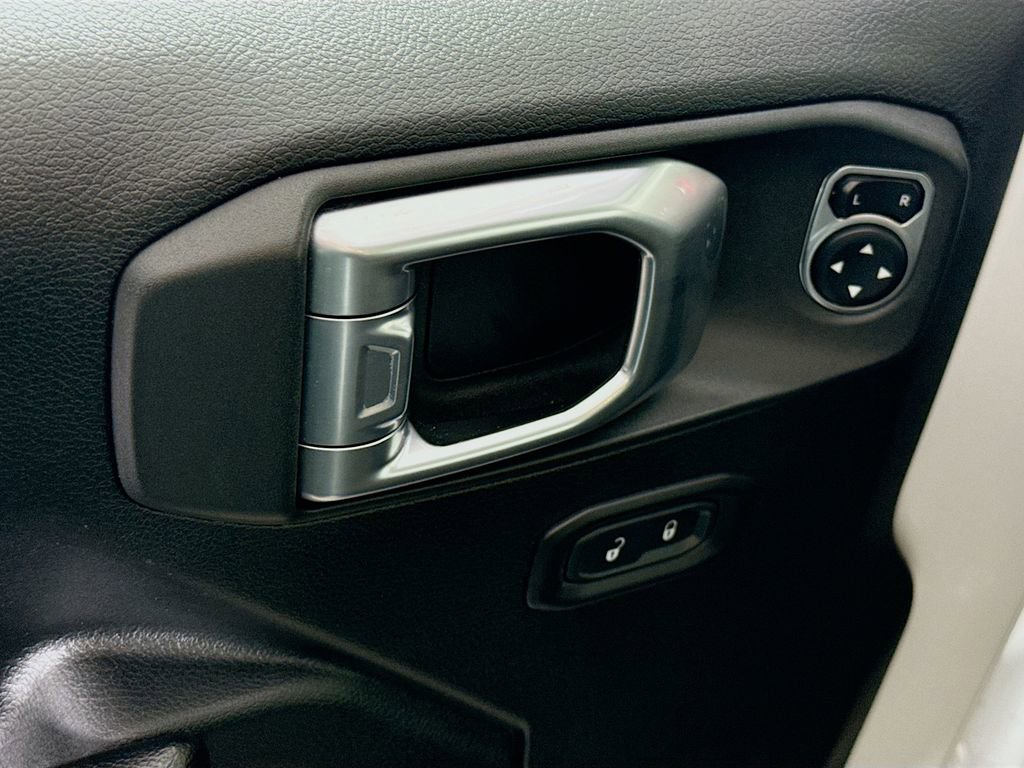 Used 2020 Jeep Gladiator Rubicon image 24