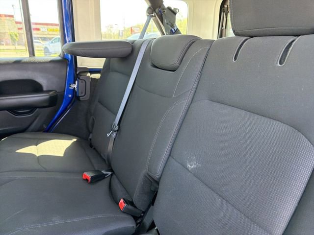 Used 2019 Jeep Wrangler Unlimited Sahara w/ Dual Top Group image 12