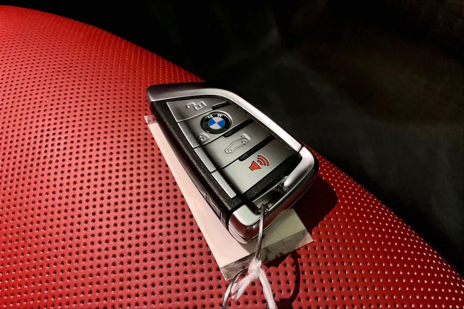 Certified 2024 BMW 840i xDrive Convertible w/ Comfort Seating Package AWD/4WD image 13