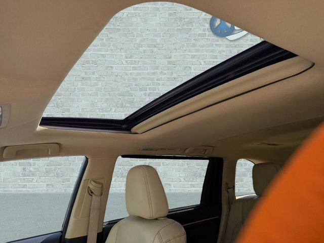 Used 2016 Toyota Highlander Limited w/ Driver Technology Package image 23