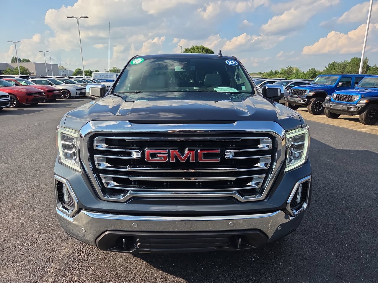 Used 2022 GMC Sierra 1500 SLT w/ SLT Premium Plus Package AWD/4WD image 2