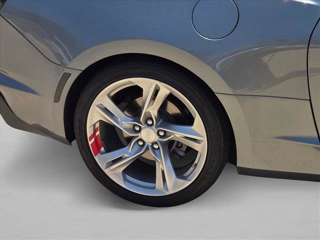 Used 2021 Chevrolet Camaro LT w/ Technology Package RWD image 23