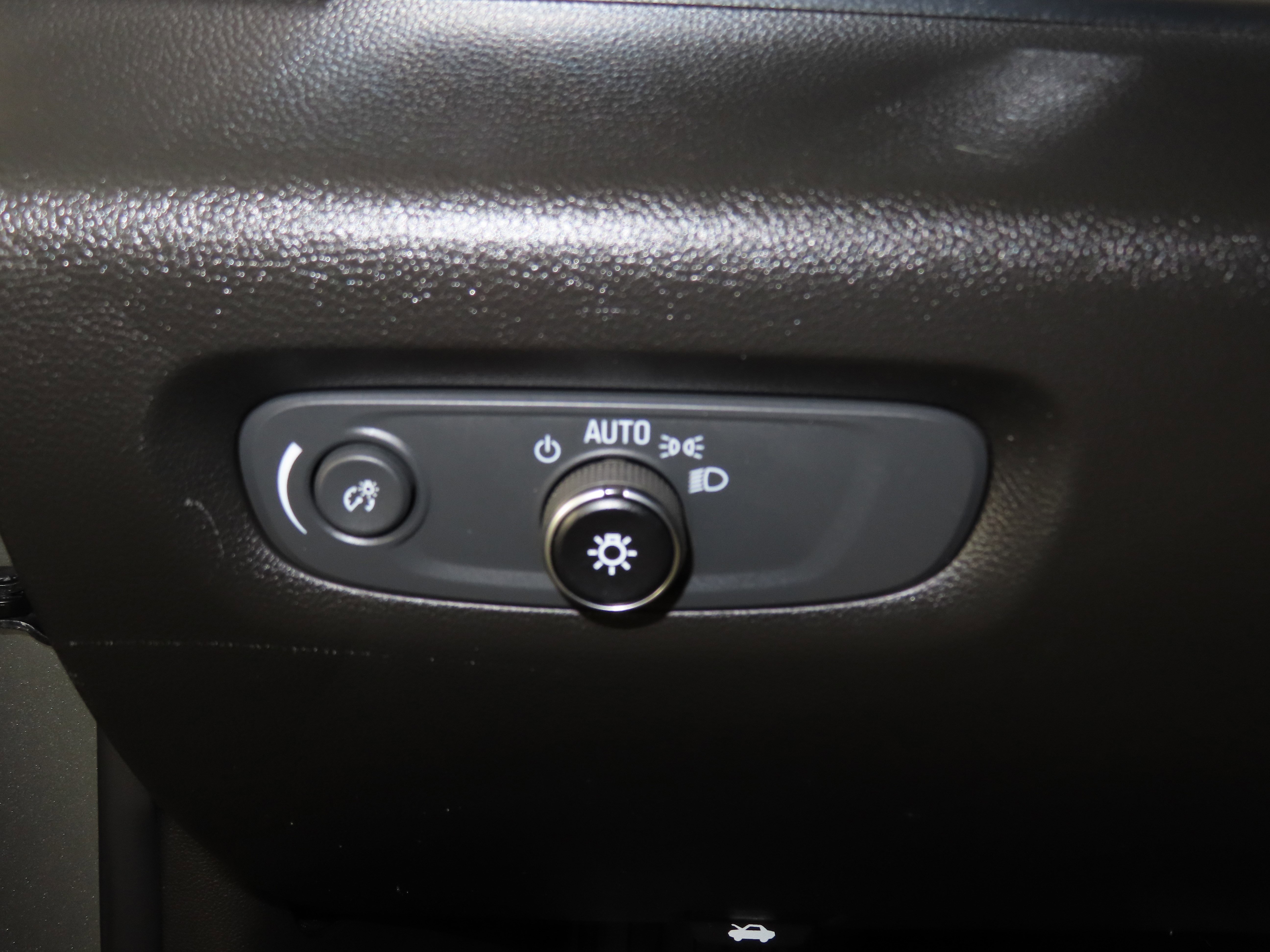 Used 2023 Chevrolet Traverse Premier AWD/4WD image 48