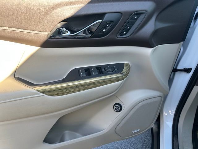 Used 2019 GMC Acadia Denali w/ Technology Package image 26