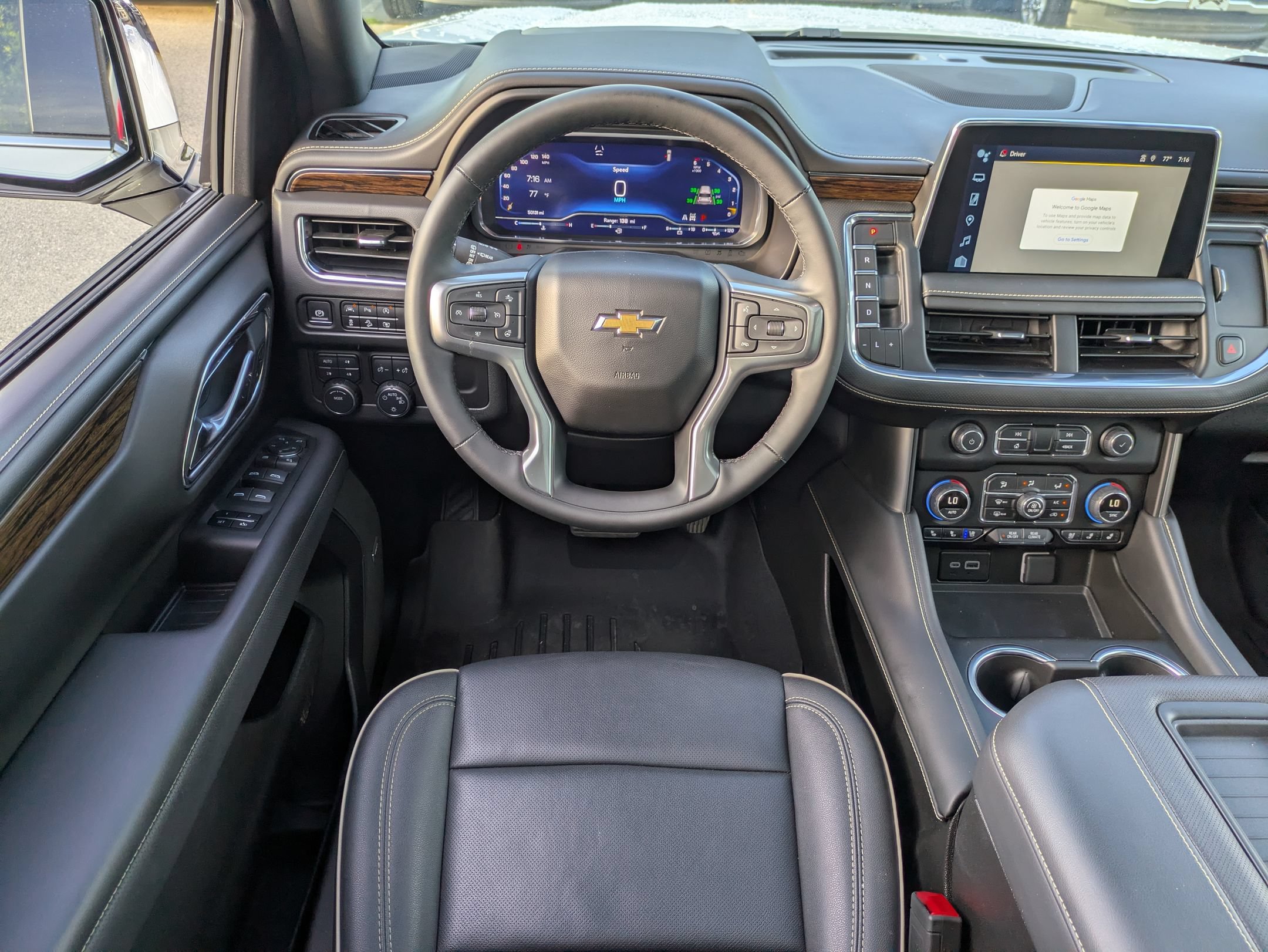 Used 2024 Chevrolet Tahoe Premier AWD/4WD image 31