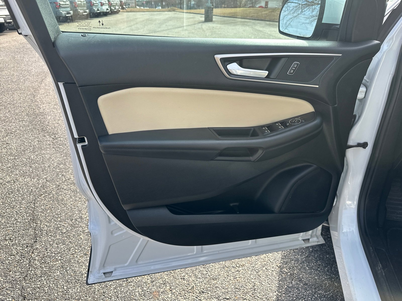 Used 2022 Ford Edge SEL image 10