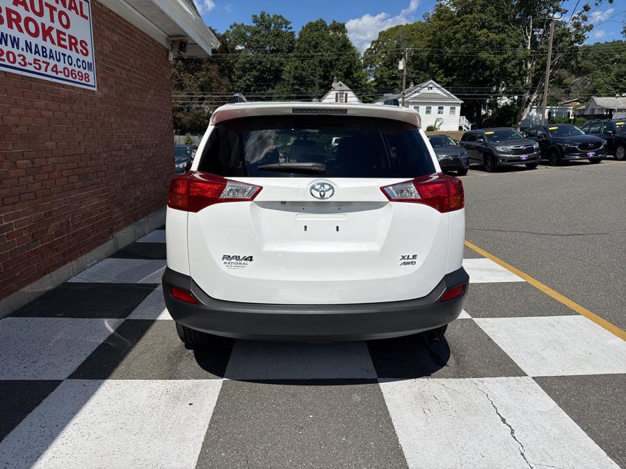 Used 2015 Toyota RAV4 XLE image 10